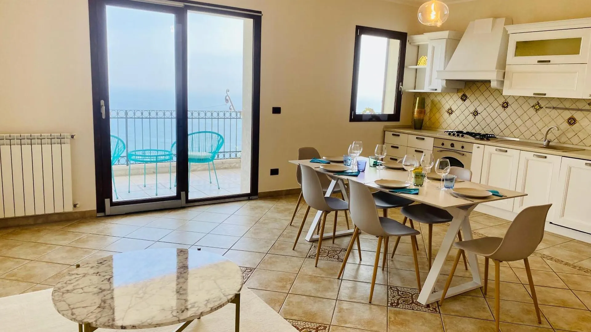 Taormina Sea View Apartment Italia